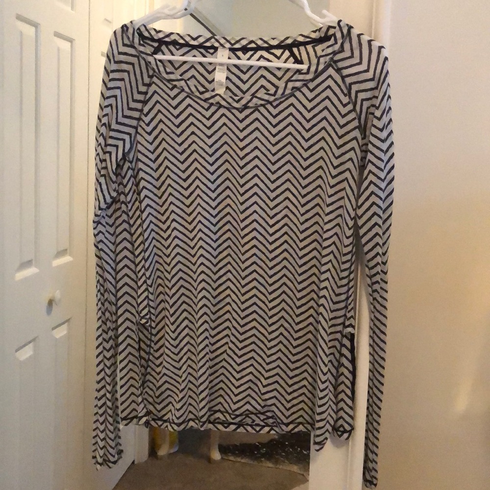Lululemon athletica long sleeve top